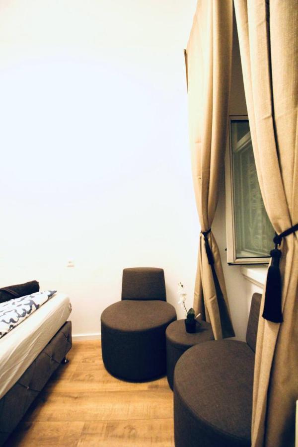 Modern Double Room Js A Viena Exterior foto